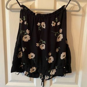 NWT flowy crop top from lulus